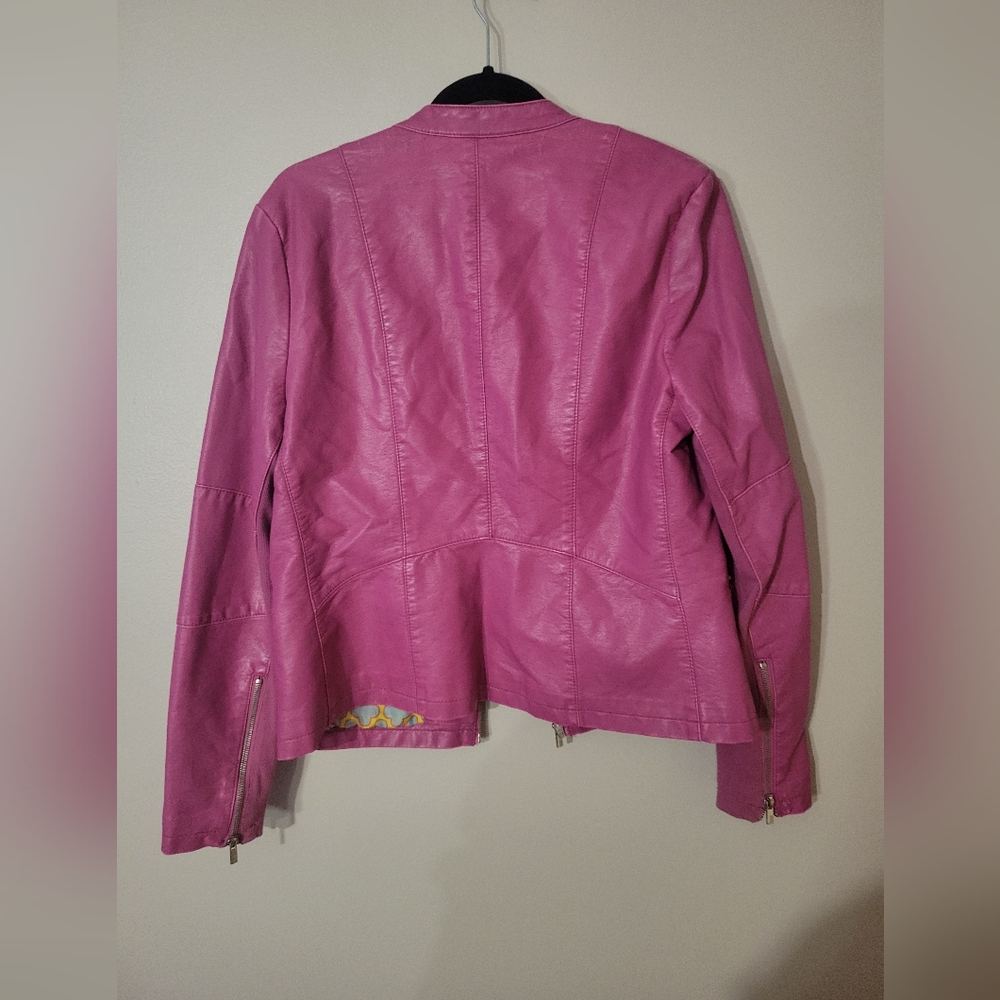 Black Rivet Pink Raspberry Faux Leather Zip Front Jacket Size Large - Picture 6 of 6